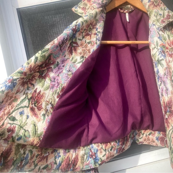 Free People floral tapestry moto style jacket size 2 - Picture 6 of 15